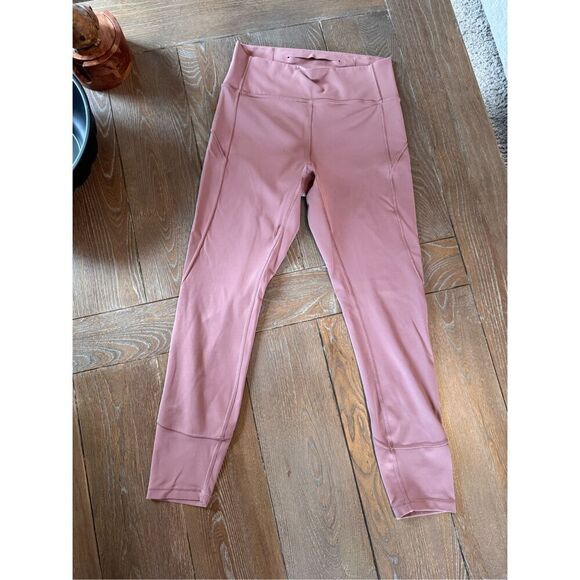 Lululemon In Movement Tight 25" *Everlux in Red Dust Size 8 - Picture 1 of 7